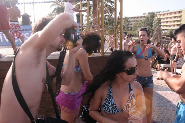 i/Kranj/Absolvent08/02-StarBeach/absolvent 1320.jpg_640.jpg
